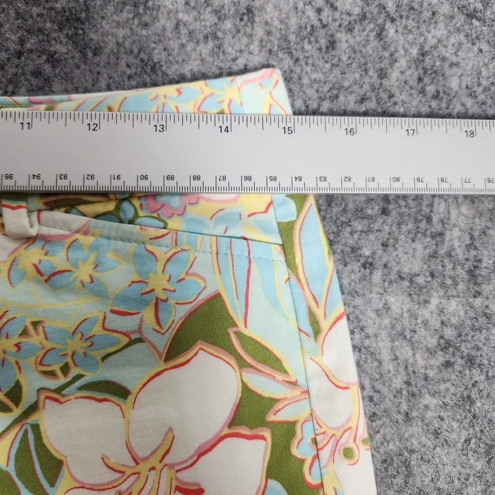 Talbots Perfect Shorts Women 4P 30W 9 I Petite Multicolor‎ Floral Print Flowers - Picture 5 of 6